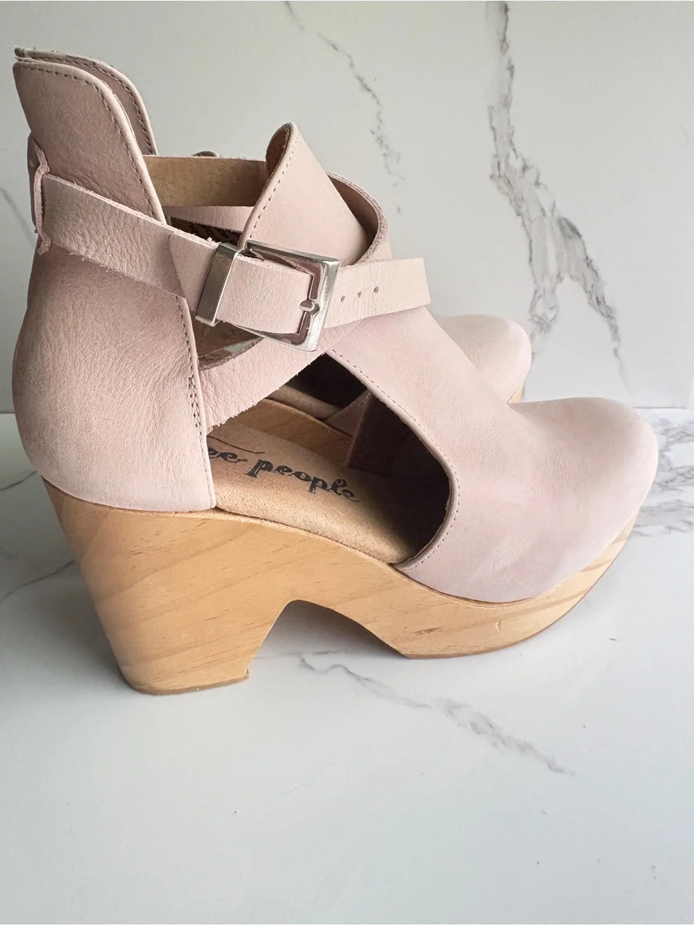 Free People sz 7 Cedar Clog Blush Pink Leather Platform sandal Shoe Wood - Picture 1 of 12